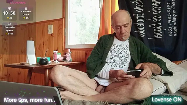 papifacu online show from 10-29-25, 01:02