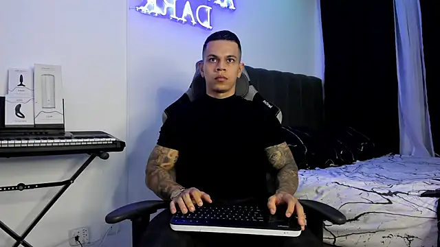 Aron Dark online show from 01-11-25, 12:55