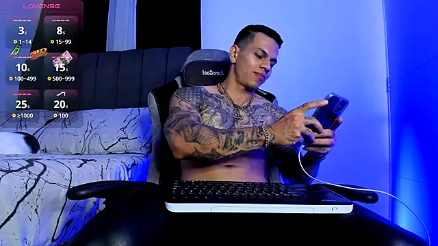 Aron Dark online show from 11-13-25, 12:42