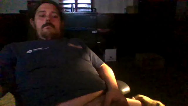 Snapshot of daddysmalldick502 chatting on 04-20-26, 08:21 daddysmalldick502 online show from 04-20-26, 08:21