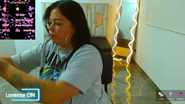 martinna tay online show from 02-08-25, 04:36