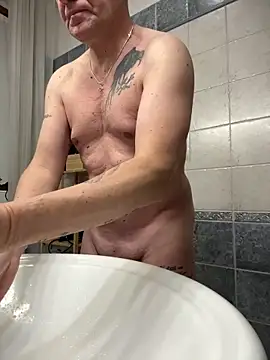 Snapshot of Britmi chatting on 02-17-26, 05:59 Britmi online show from 02-17-26, 05:59