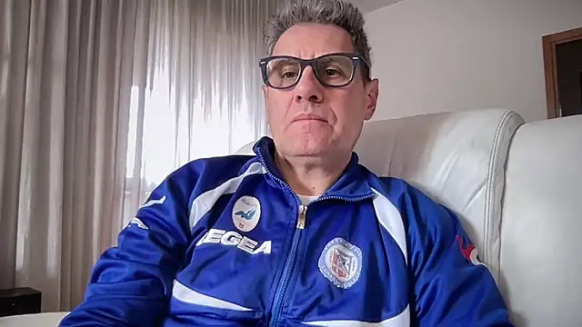 Snapshot of Britmi chatting on 02-22-26, 10:58 Britmi online show from 02-22-26, 10:58