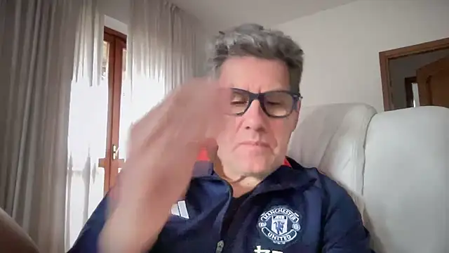 Snapshot of Britmi chatting on 03-15-26, 08:20 Britmi online show from 03-15-26, 08:20