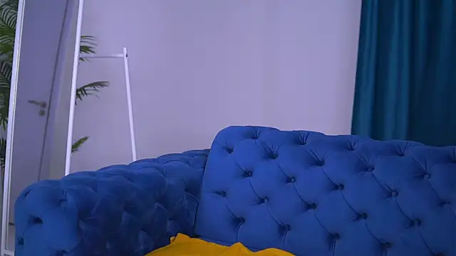 LovingBlondie online show from 02-03-25, 10:58