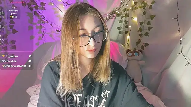 Snapshot of monlight__dana chatting on 12-06-24, 06:06 monlight dana online show from 12-06-24, 06:06