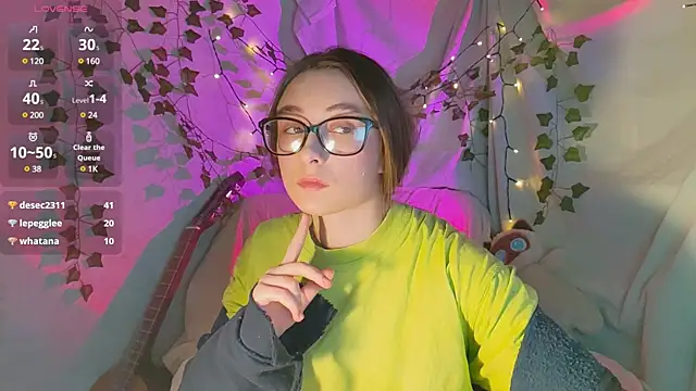 Snapshot of monlight__dana chatting on 12-11-24, 04:42 monlight dana online show from 12-11-24, 04:42