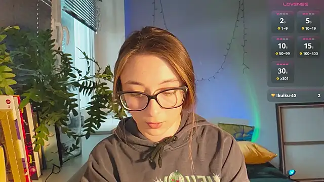 Snapshot of monlight__dana chatting on 01-06-25, 08:14 monlight dana online show from 01-06-25, 08:14