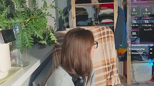 Snapshot of monlight__dana chatting on 02-14-25, 05:36 monlight dana online show from 02-14-25, 05:36