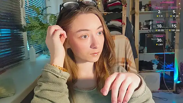 Snapshot of monlight__dana chatting on 03-05-25, 02:45 monlight dana online show from 03-05-25, 02:45