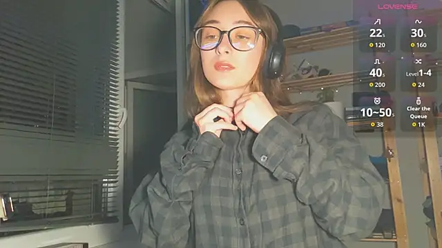 Snapshot of monlight__dana chatting on 09-29-25, 09:19 monlight dana online show from 09-29-25, 09:19