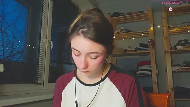 Snapshot of monlight__dana chatting on 01-06-26, 03:16 monlight dana online show from 01-06-26, 03:16