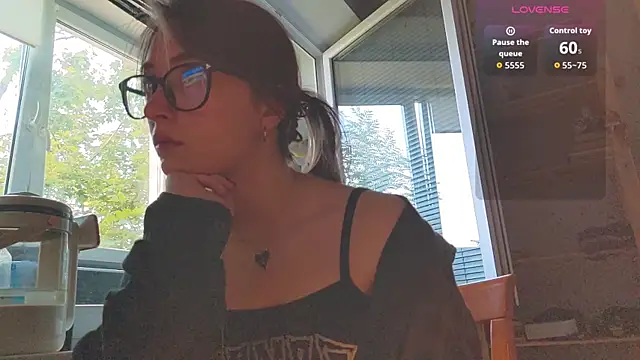 monlight  dana online show from 06-26-26, 04:44
