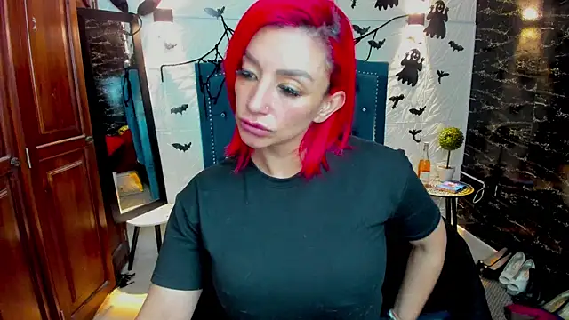 RedQueenMilf online show from 10-30-25, 08:09