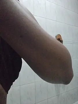 Snapshot of -_Anny_- chatting on 11-20-25, 08:30 - Anny - online show from 11-20-25, 08:30