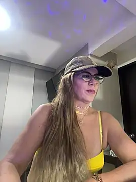 LARIANA RIVERA23 online show from 02-14-25, 07:17