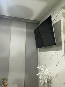 LARIANA RIVERA23 online show from 02-12-26, 05:02