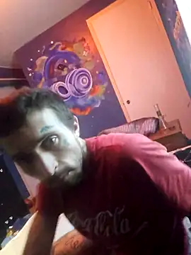 Snapshot of hungandtatted666 chatting on 11-05-25, 12:05 hungandtatted666 online show from 11-05-25, 12:05