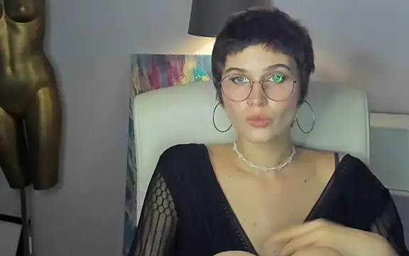 sarah perfect online show from 09-18-25, 01:35