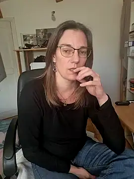 SpiceLea online show from 01-07-25, 02:41