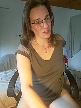 SpiceLea online show from 02-07-25, 02:58