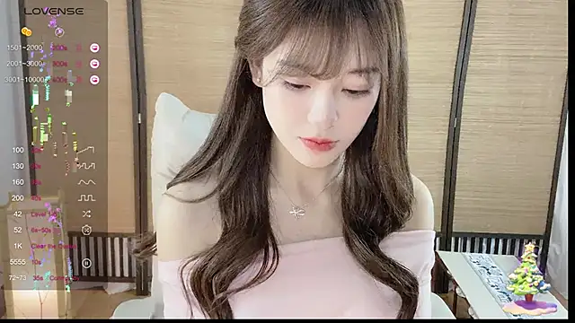 Yuuuuuly online show from 12-18-24, 01:34