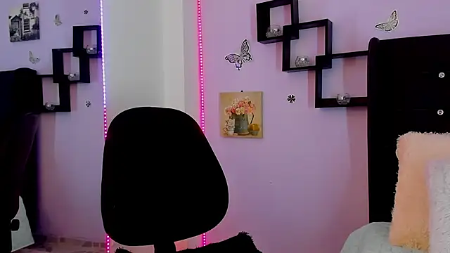 Laurablue online show from 12-20-24, 12:08