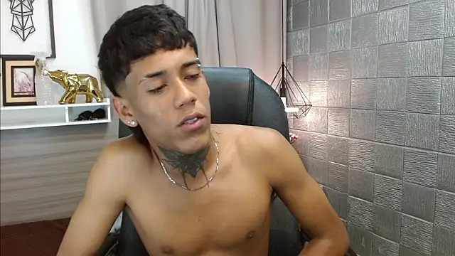 Snapshot of Alan_Cute18 chatting on 02-28-26, 04:08 Alan Cute18 online show from 02-28-26, 04:08