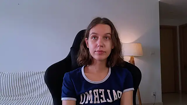 VanessaBayer2 online show from 12-13-24, 01:48