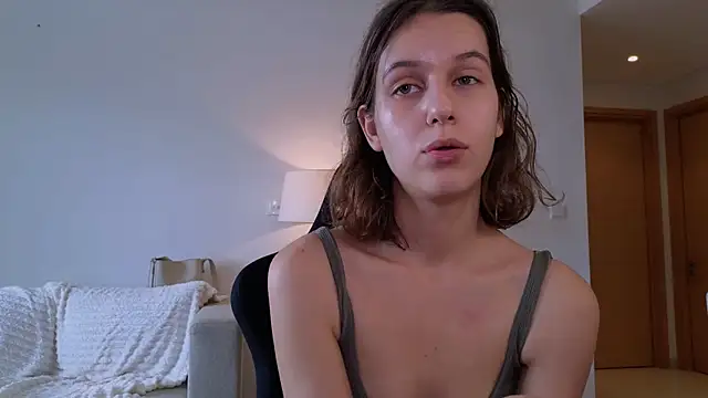 VanessaBayer2 online show from 12-26-24, 03:59