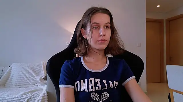 VanessaBayer2 online show from 12-29-24, 01:45