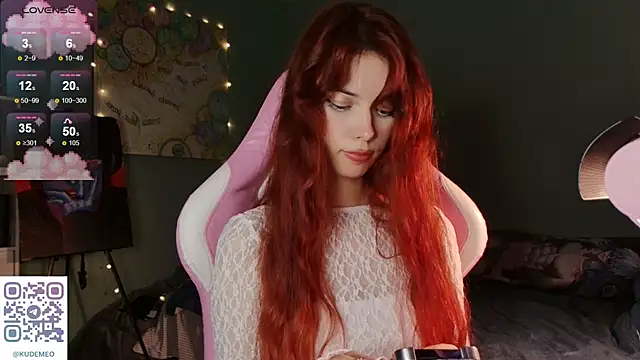 Snapshot of KudeMeows chatting on 12-05-25, 04:47 KudeMeows online show from 12-05-25, 04:47