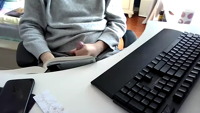 big-pig online show from 02-28-25, 01:58