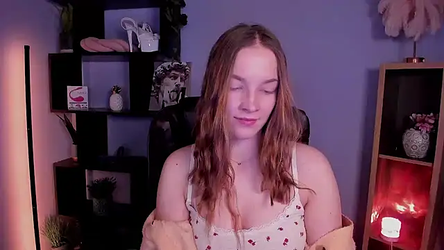 Snapshot of kenzie_x chatting on 12-27-24, 07:29 kenzie x online show from 12-27-24, 07:29