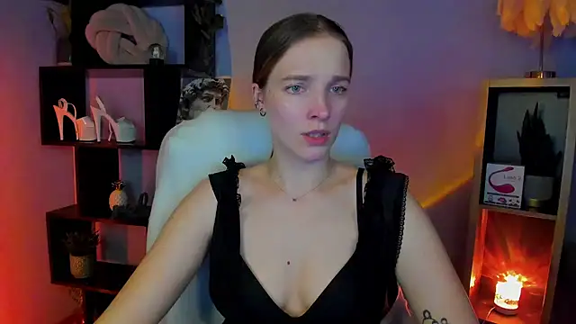 Snapshot of kenzie_x chatting on 01-20-25, 11:24 kenzie x online show from 01-20-25, 11:24