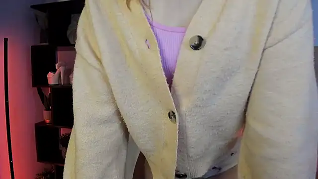 Snapshot of kenzie_x chatting on 02-10-25, 09:25 kenzie x online show from 02-10-25, 09:25