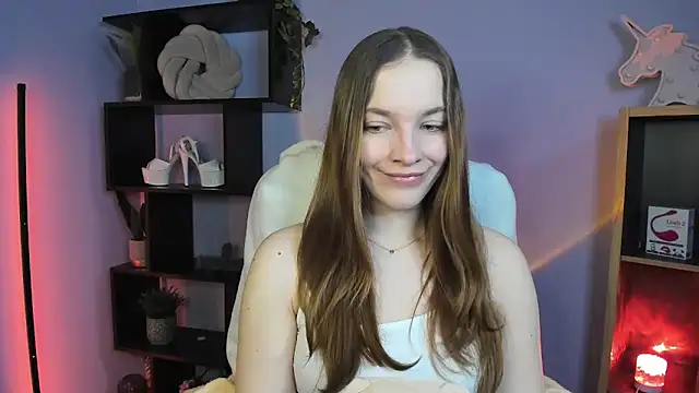 Snapshot of kenzie_x chatting on 02-20-25, 07:34 kenzie x online show from 02-20-25, 07:34