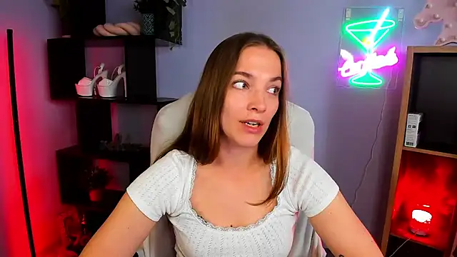 Snapshot of kenzie_x chatting on 09-09-25, 06:35 kenzie x online show from 09-09-25, 06:35