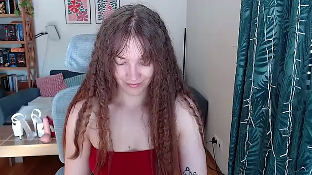 Snapshot of kenzie_x chatting on 06-26-26, 06:29 kenzie x online show from 06-26-26, 06:29