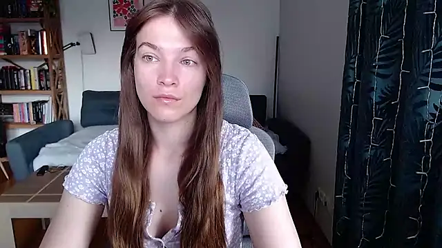Snapshot of kenzie_x chatting on 07-14-26, 04:06 kenzie x online show from 07-14-26, 04:06