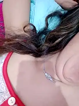 Snapshot of Fatina111 chatting on 11-12-25, 03:07 Fatina111 online show from 11-12-25, 03:07