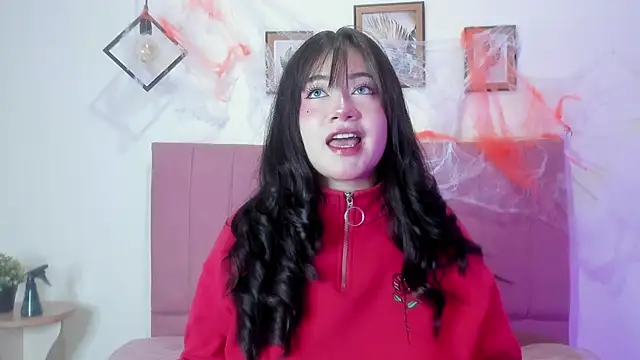 GENNESIS LOVE online show from 10-24-25, 03:25