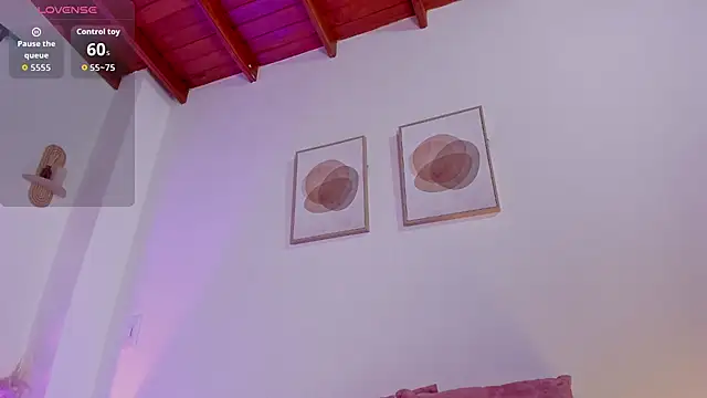 Mia 222 online show from 10-18-25, 10:49