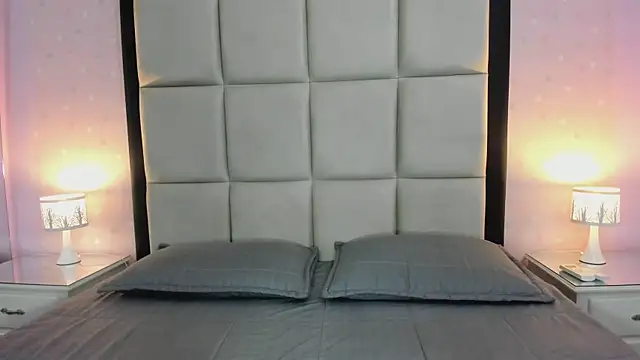 HannaClarrk  online show from 04-01-26, 08:06