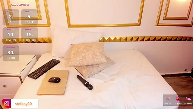 amor smith  online show from 03-19-25, 08:34