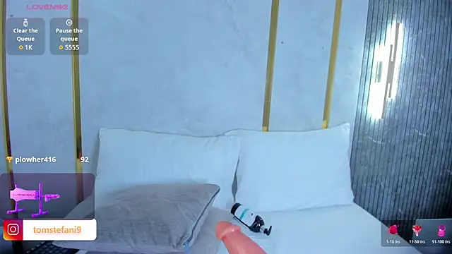 amor smith  online show from 11-08-25, 03:18