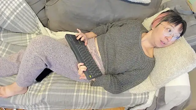 luxgray online show from 10-18-25, 10:21