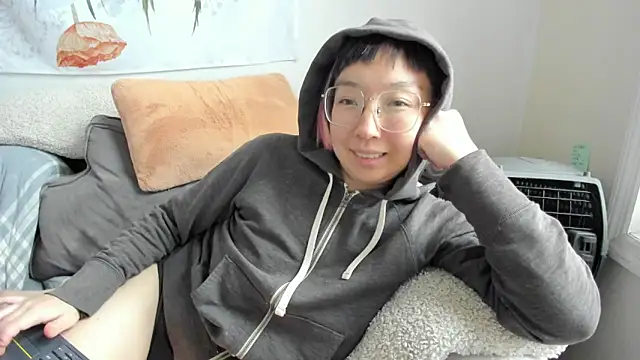 luxgray online show from 12-15-25, 08:13