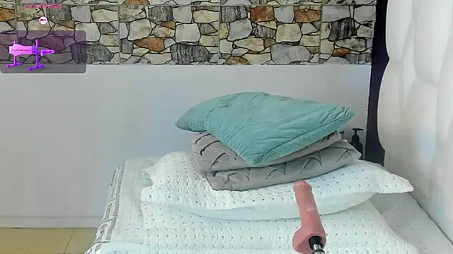 brithanyadams23 online show from 09-28-25, 03:01