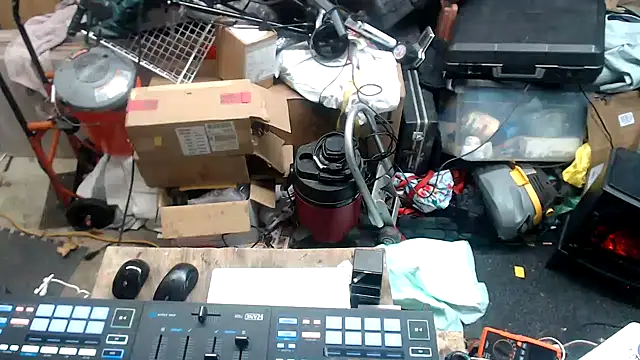 tongueispowerr6d9 online show from 12-09-24, 08:22